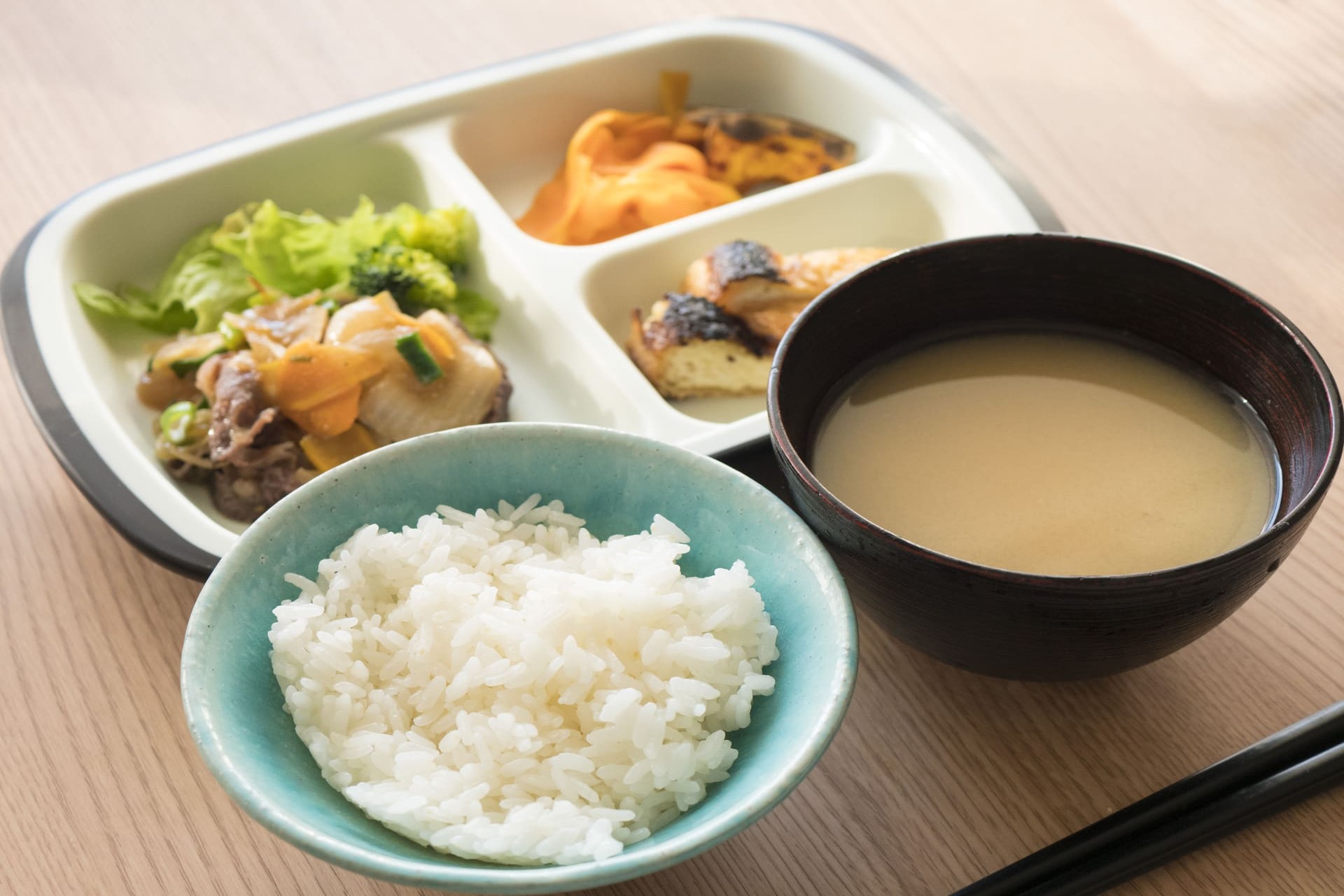 鴨川で配食サービスなら！