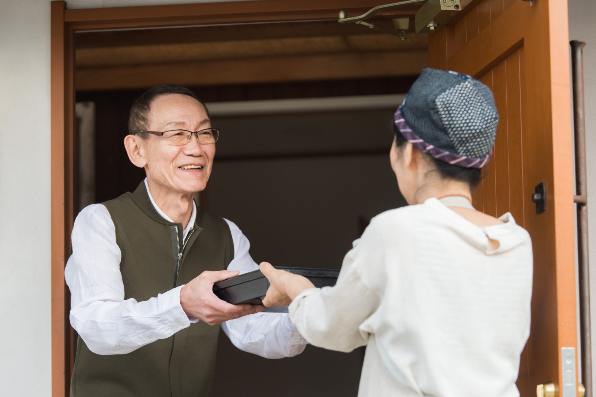 見守りと配食で安心 | 千葉県鴨川の配食サービスならライフデリ鴨川店